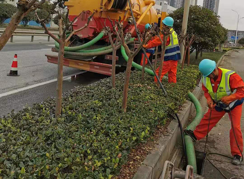 东莞生态园市政管道清淤